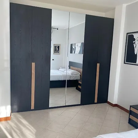 Comasina Charme With Terrace Mailand